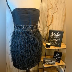 Suewong unique ostrich feather strapless mini dress. NWT. Size 8.